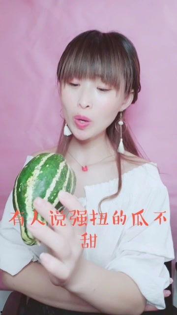 娱乐吃瓜酱说名字,揭秘娱乐圈那些鲜为人知的幕后故事